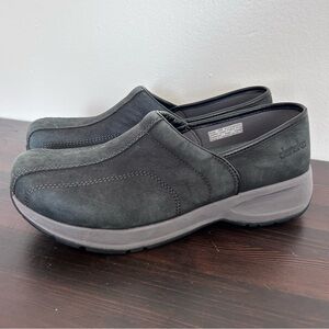 Dansko Shauna Gray Suede ortho comfort slip on women’s shoes size 39 leather